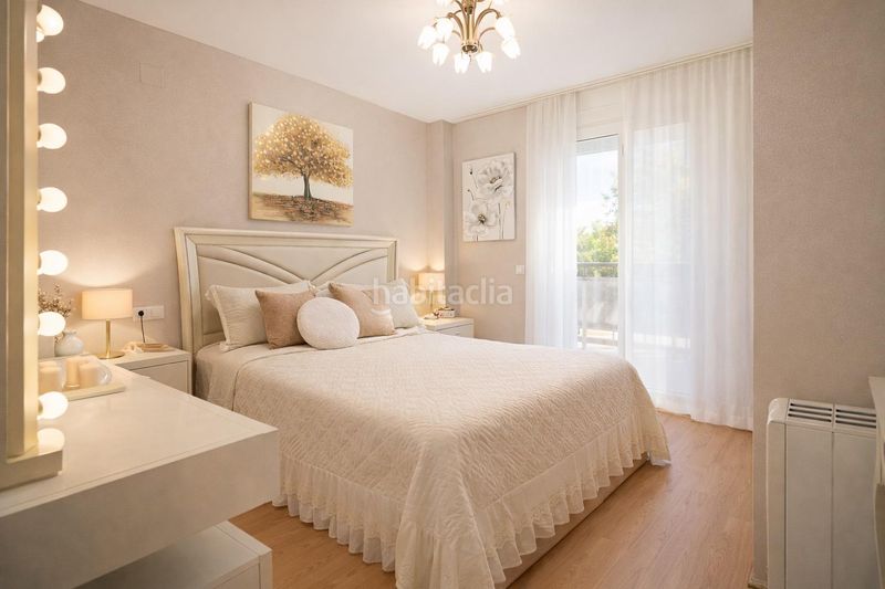 Foto b3b3cf5f-cecf-4a90-8931-9472fccbbdf7. Pis amb aparcament piscina a Barenys Salou