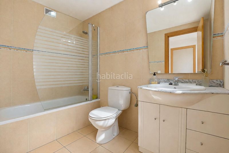 Foto f3661478-75a5-458f-a87c-e6a60dbc074c. Pis amb aparcament piscina a Barenys Salou