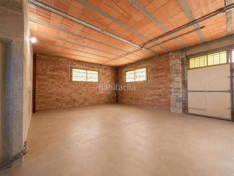 Foto 709d89a2-7893-4d45-89f6-3c35632cb563. Casa amb aparcament a Vilosell (El)