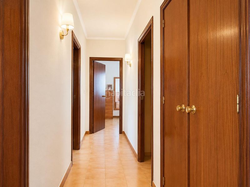 Foto 91a2506c-8731-45ca-a562-439f4ed01ed1. Casa amb aparcament a Vilosell (El)