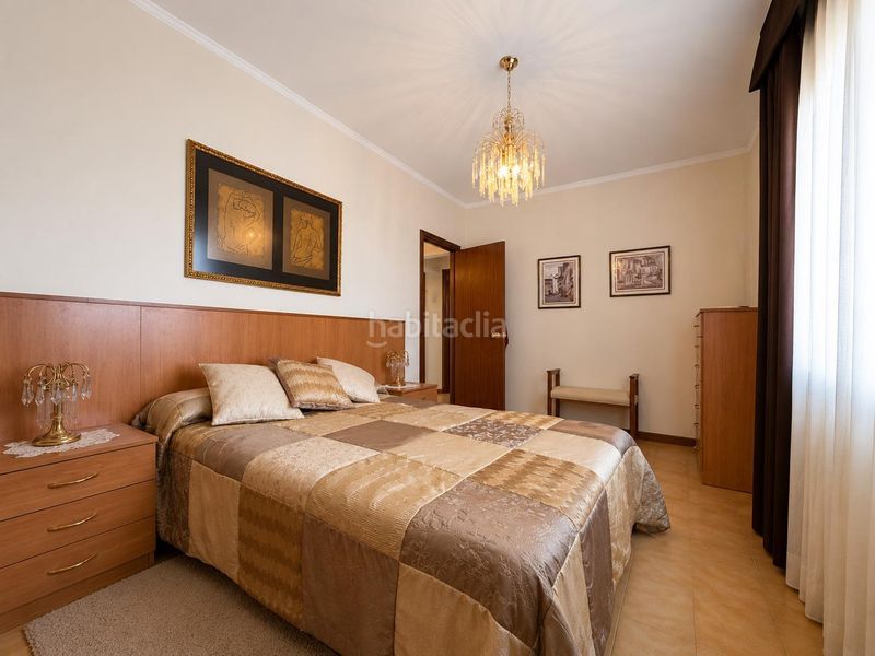Foto a35fa6d2-db8b-4c24-aba6-b450ce31d31b. Casa amb aparcament a Vilosell (El)
