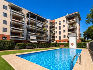 Pis  Autovia mestral. Magnífico piso en cambrils seminuevo con parking, trastero, pisc