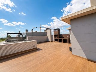 Flat  Carrer carrer jaume vicens i vives. Amplio piso de 4 habitaciones con piscina, garaje y trastero en