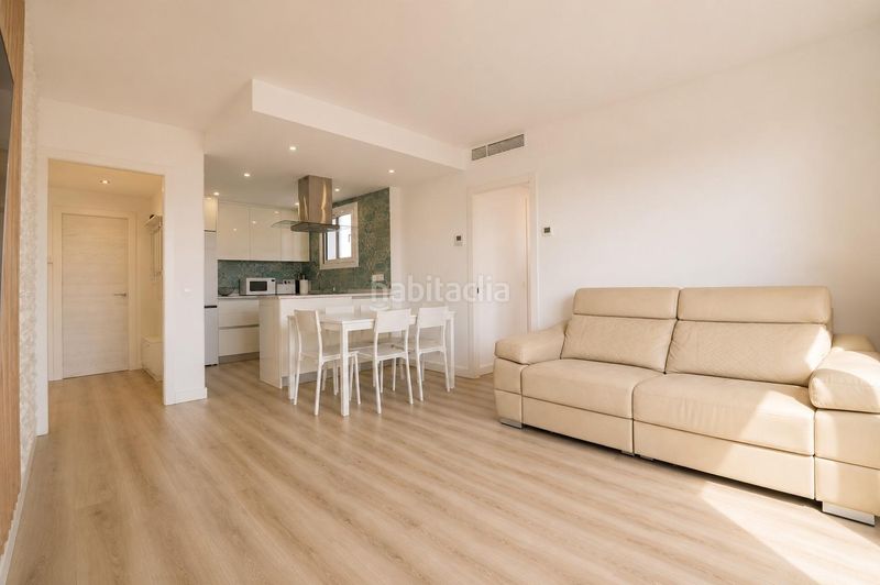Foto a7896a05-45a2-41e5-9e97-82dd92f14911. Àtic a Centre Salou