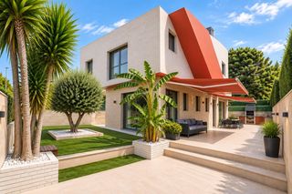 Casa pareada en Calle SORIA