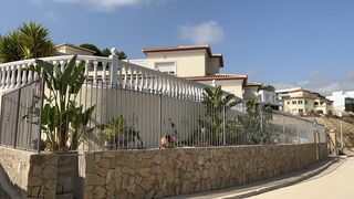 Chalet en Benimeit-Tabaira. Chalet con parcela en urbanizacion park sol