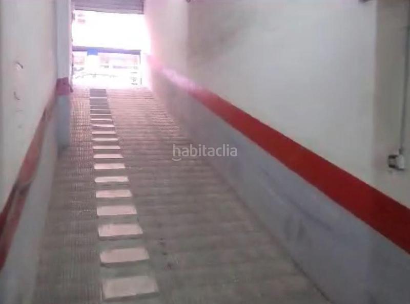 Foto 4bbc618a-075e-45b6-beb4-f8b09a997678. Aparcament cotxe a Mercado Alicante