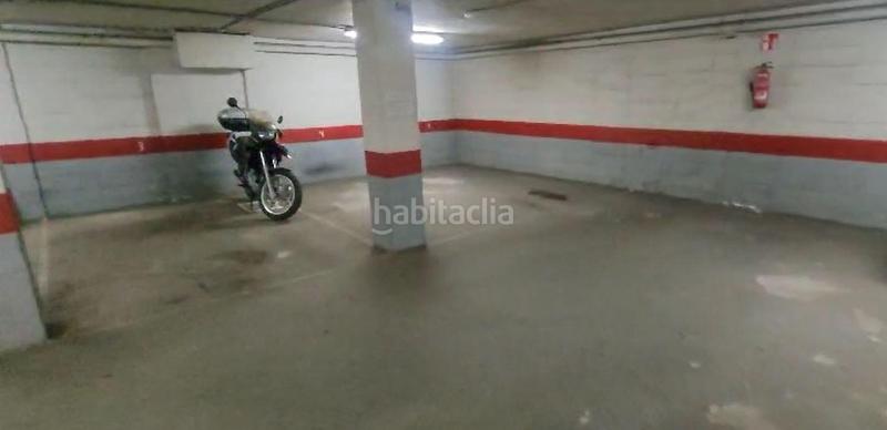 Foto 6fd842cc-1b17-4b11-8868-66759229e0c0. Aparcament cotxe a Mercado Alicante