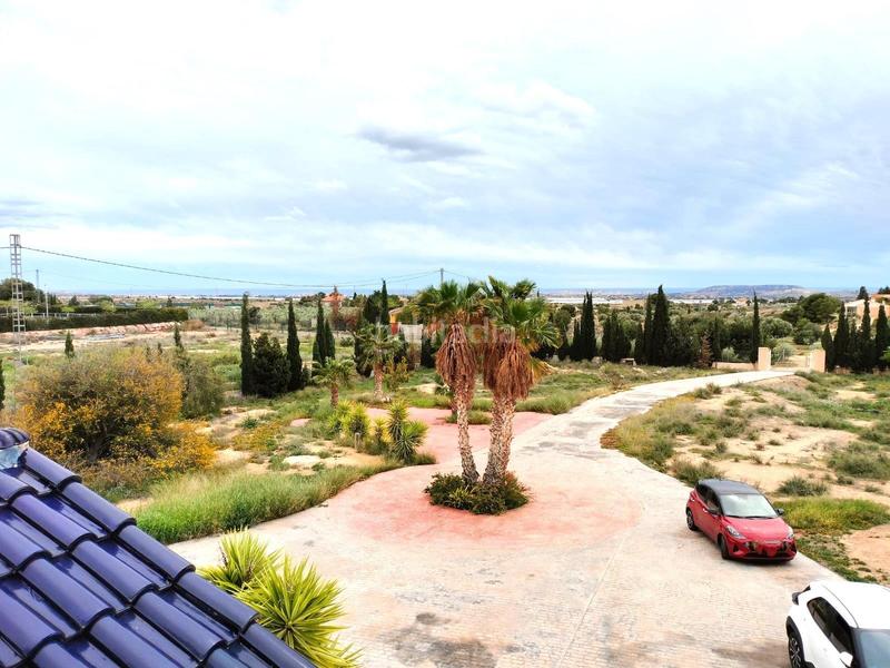 Foto ae63b326-bb0b-413d-91db-be6ba919cadd. Chalet en La Huerta Mutxamel