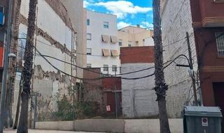 Terrain résidentiel à Paus - Polígono San Blas. Suelo urbano de uso residencial situado en alicante. del sareb
