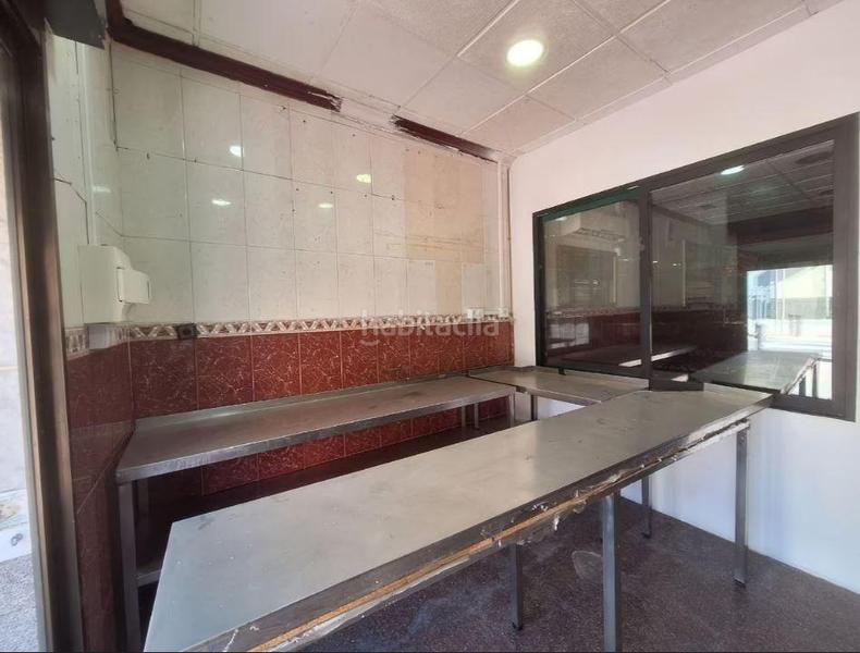 Foto b2a9ec43-8e56-404e-a9e8-7e308df8bb18. Local comercial en Ciudad de Asís Alicante