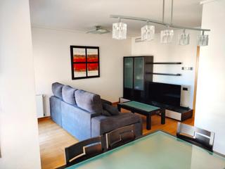 Location Appartement à Benalúa. Piso amueblado en el centro con garaje