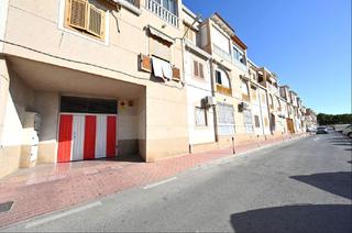 Aparcament cotxe a El Acequión