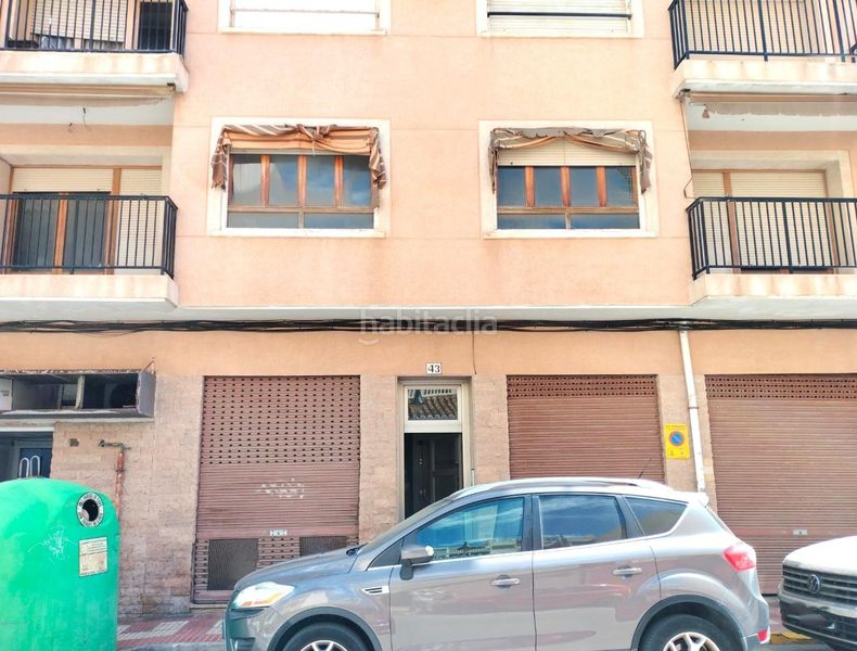 Foto 0fa0a414-77e3-483d-a162-348df731234c. Pis a Campello Playa Campello (el)