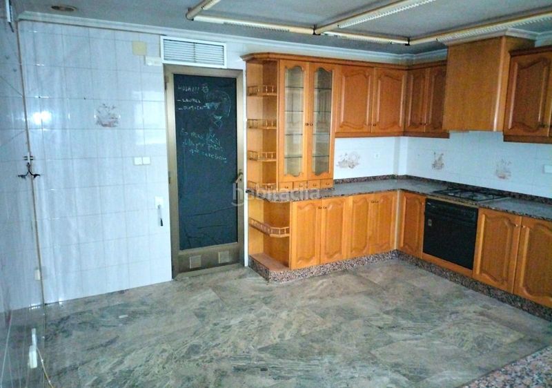 Foto 1a8b4708-7540-425b-8411-d857ce48d84c. Pis a Campello Playa Campello (el)