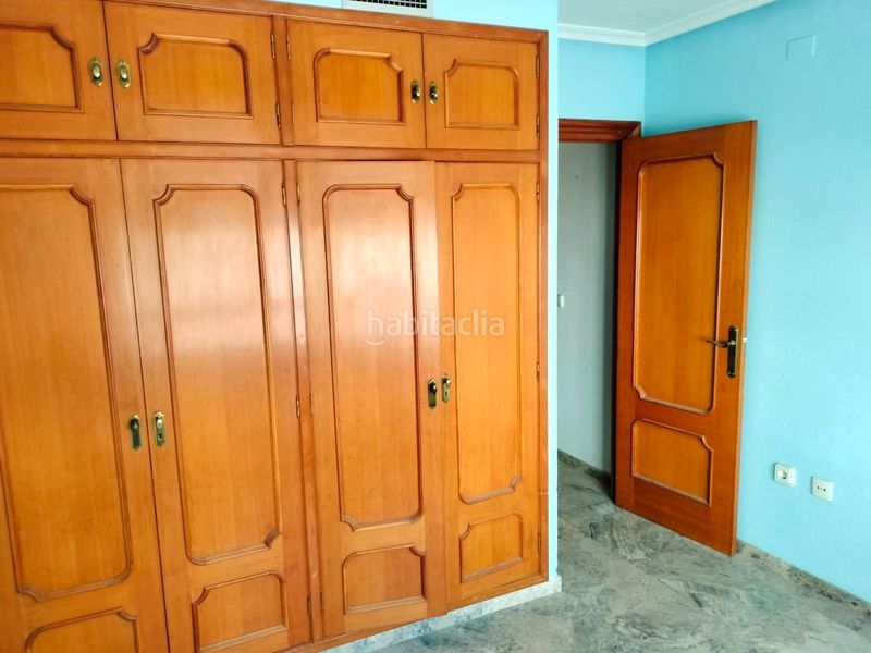 Foto 2fc1fdd0-dac8-42f9-a04b-412d1bb64452. Pis a Campello Playa Campello (el)