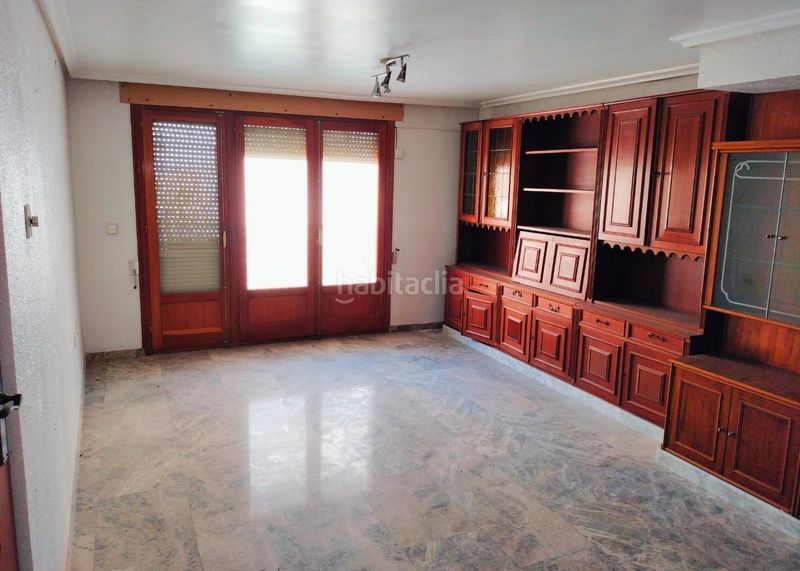 Foto 5a4bde35-1932-4104-b8ec-78bf4d6bb122. Pis a Campello Playa Campello (el)