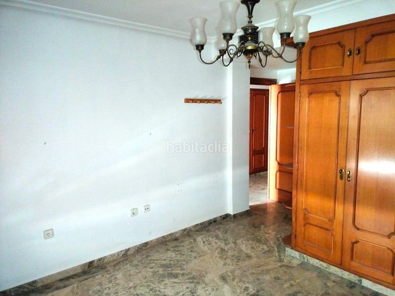 Foto a7f133af-010e-45e6-8ed8-512c90d91546. Pis a Campello Playa Campello (el)