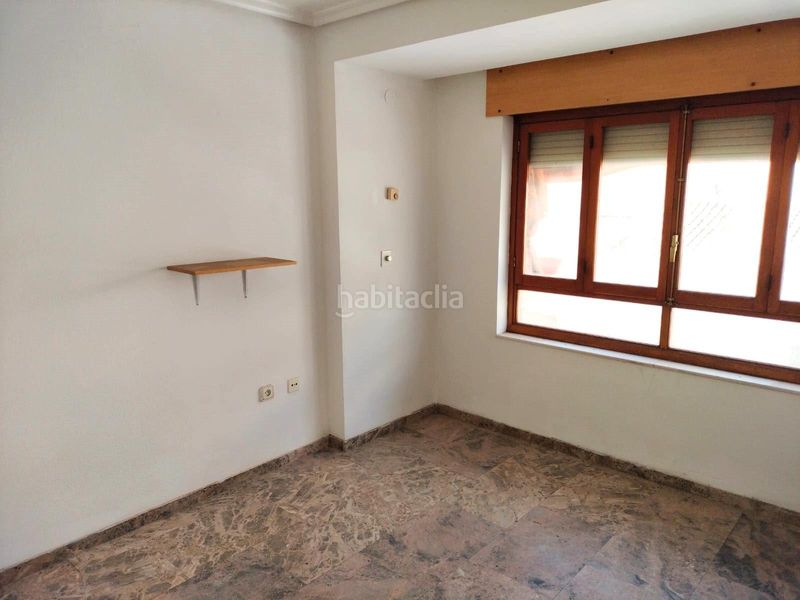 Foto afae37d7-cb7d-4f66-9284-d2e83aa49ab4. Pis a Campello Playa Campello (el)