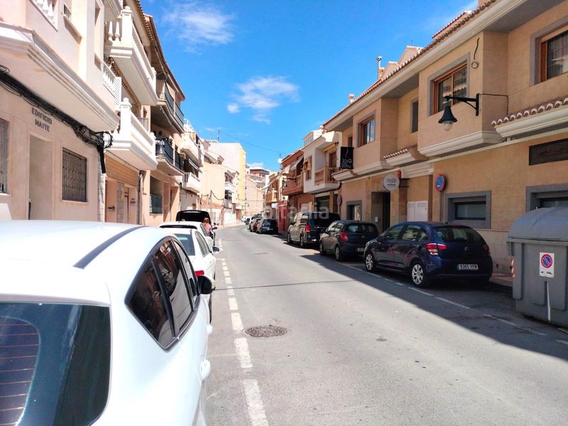 Foto cf3d0a6b-d9eb-4306-8d71-6dad8e0ff3b6. Pis a Campello Playa Campello (el)