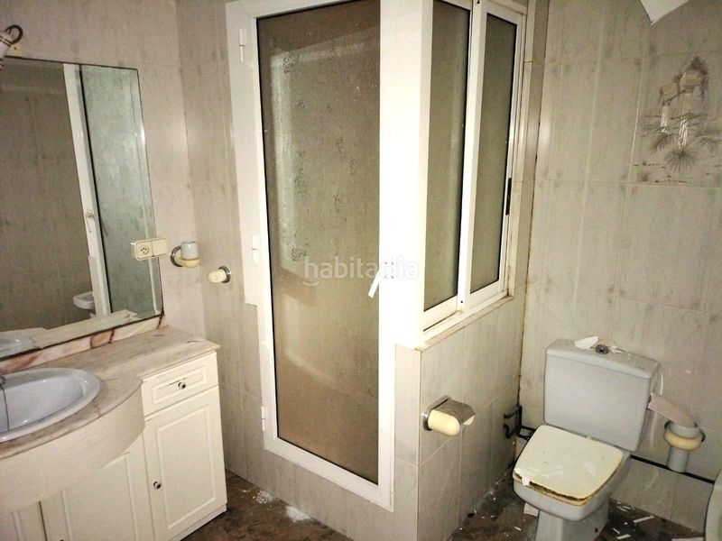 Foto fc4d2e89-9358-4659-9f43-d9992ed25d0c. Pis a Campello Playa Campello (el)