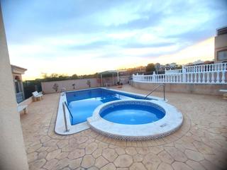 Chalet en Algorfa