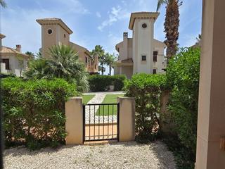 Casa a Algorfa. Acogedor bungalow pareado en conjunto residencial paradise golf