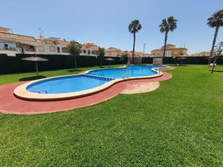 Apartament en Zona Carrefour - Urbanizaciones. Apartamento con encanto en urbanizacin con piscina comunitaria