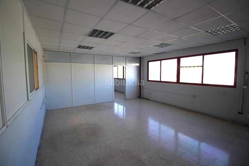 Foto c897eed5-d322-4cef-b056-5c98061593d6. Rent industrial building in Torrellano Elche / Elx