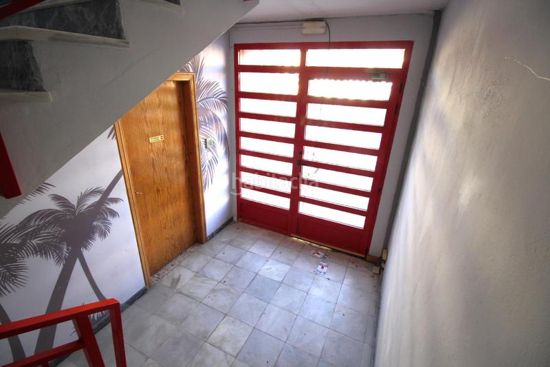 Foto d7d0dc2d-043c-4572-8bd2-14965d913340. Rent industrial building in Torrellano Elche / Elx