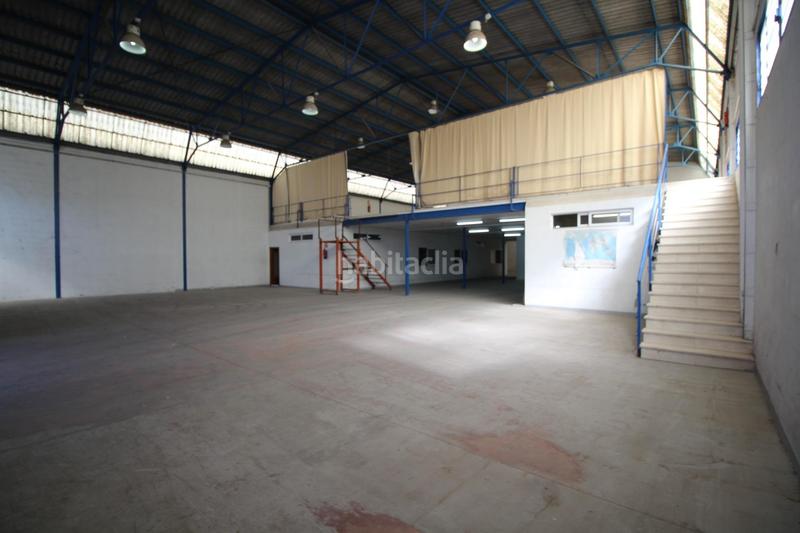 Foto ac582d4b-1425-490c-97c1-c2df2dd87767. Location bâtiment à usage industriel dans Pla de la Vallonga Alicante