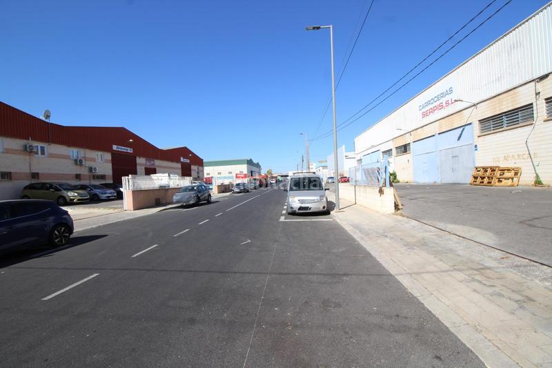 Foto d25ceeb2-17b2-452f-bab2-d45079935031. Location bâtiment à usage industriel dans Pla de la Vallonga Alicante