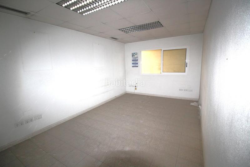 Foto 04565e2f-cf72-4c1d-b8b1-84d0bdeac892. Rent industrial building in Pla de la Vallonga Alicante