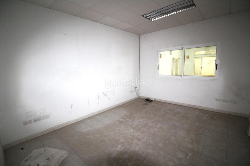 Foto b7dcf938-bc59-4667-b5aa-137c11017053. Rent industrial building in Pla de la Vallonga Alicante
