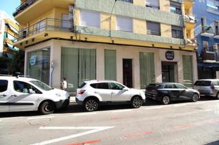 Location Local commercial à Ensanche-Diputación. Amplio local comercial en benalúa, alicante  gran oportunidad