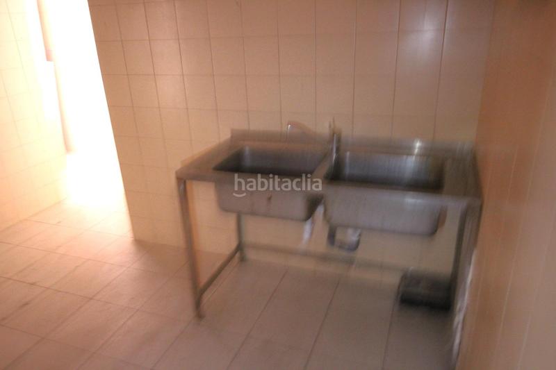 Foto 0a8234c3-8e22-4d2c-a34b-d29c8844cdce. Location local commercial dans Centro San Juan de Alicante