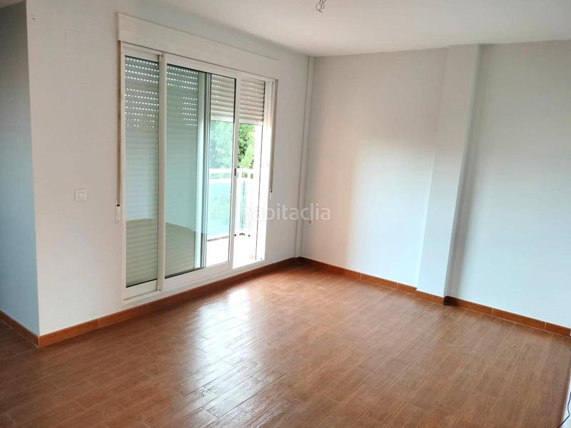 Foto 1b75bef8-e3b2-4864-ad6b-1af2ffdcd7d4. Casa adossada amb aparcament a Escandinavia-Cautivador Alfàs del Pi (l´)