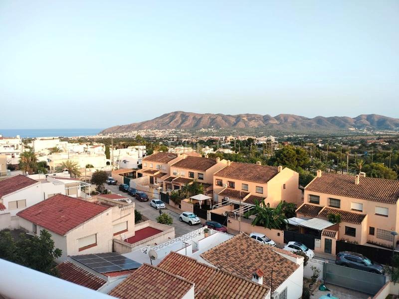 Foto 3358c5b7-05de-4294-835e-27e81b89844a. Casa adossada amb aparcament a Escandinavia-Cautivador Alfàs del Pi (l´)