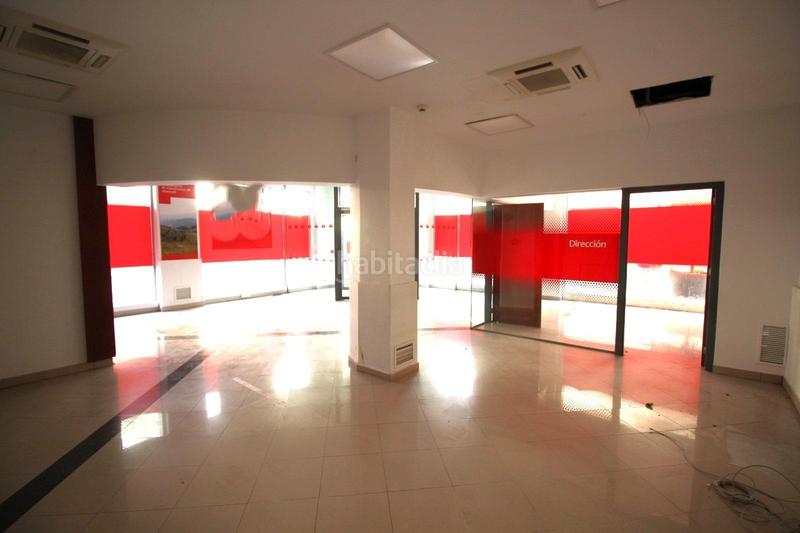 Foto 7f6468d2-d888-484a-8841-2ef0e8e2c25d. Lloguer local comercial a Almoradí