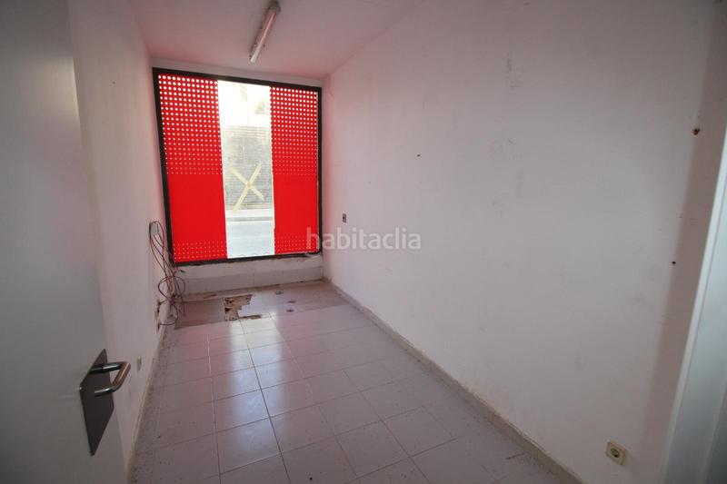 Foto 963d1aa0-5e17-4f0d-9702-a400e85ba9fb. Lloguer local comercial a Almoradí