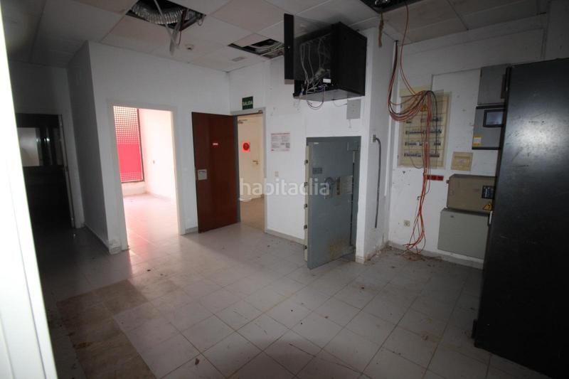 Foto e5621406-d674-46da-8d2d-c197cf47e646. Lloguer local comercial a Almoradí