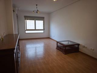 Appartement à San Isidro. Amplia  vivienda de tres dormitorios en el corazón de la ciudad