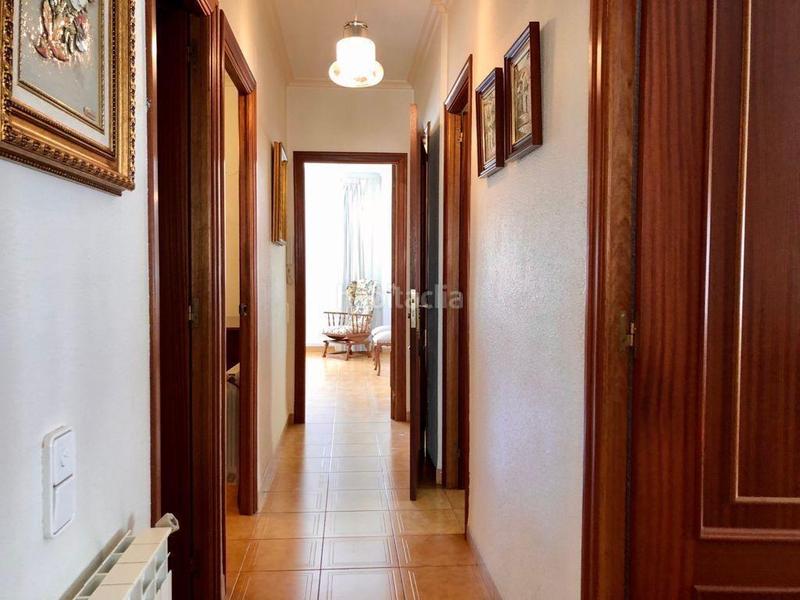 Foto 0a352fc0-0e08-4dd7-b732-63b27b9ee8c9. Casa fantastica casa en Mira