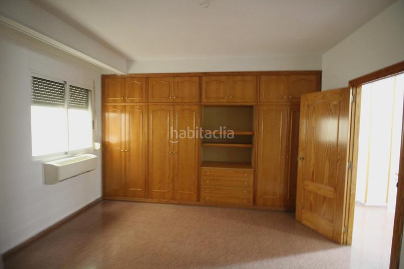 Foto 210ae089-1b3f-41e4-a833-7462f4cf6d53. Maison dans Los Ángeles Alicante