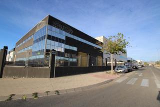 Miete Fabrikhalle in Villamontes-Boqueres. Alquiler de nave en villamontesboqueres