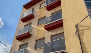 Edifici a Callosa de Segura. Edificio en el centro de callosa de segura, alicante. ideal inve