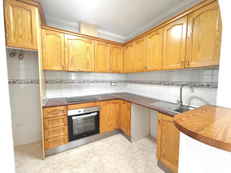 Foto 81c648e4-a6df-40dd-9b6c-e9d1b4dd93de. Casa con piscina in Los Balcones y los Altos Orihuela