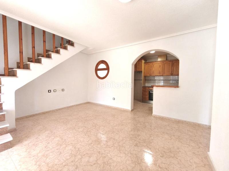 Foto 9d3170da-c211-4905-ba10-3598f5bd438b. Casa con piscina in Los Balcones y los Altos Orihuela