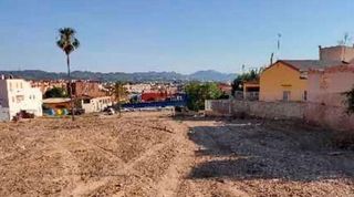Terreno residencial en Orihuela Ciudad. Se vende conjunto de 5 parcelas