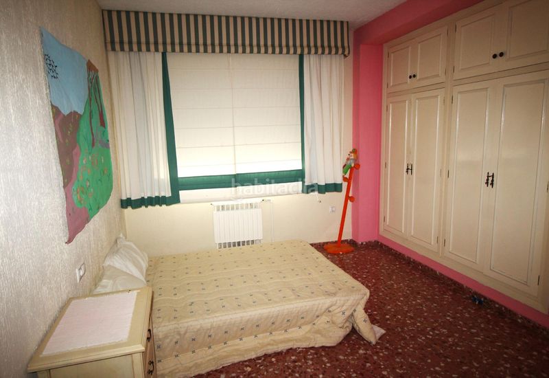 Foto bcd05baa-8f1d-4f28-80aa-751144eb03e1. Xalet a Petrer